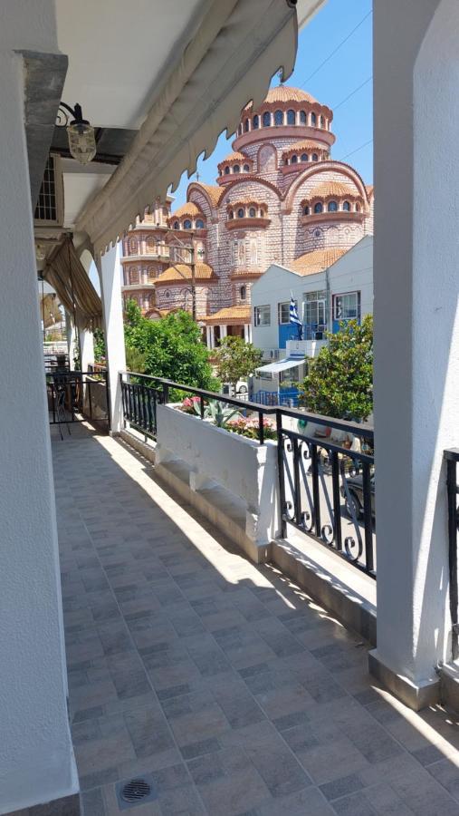 Markopoulosapartments Nea Moudania Exterior foto